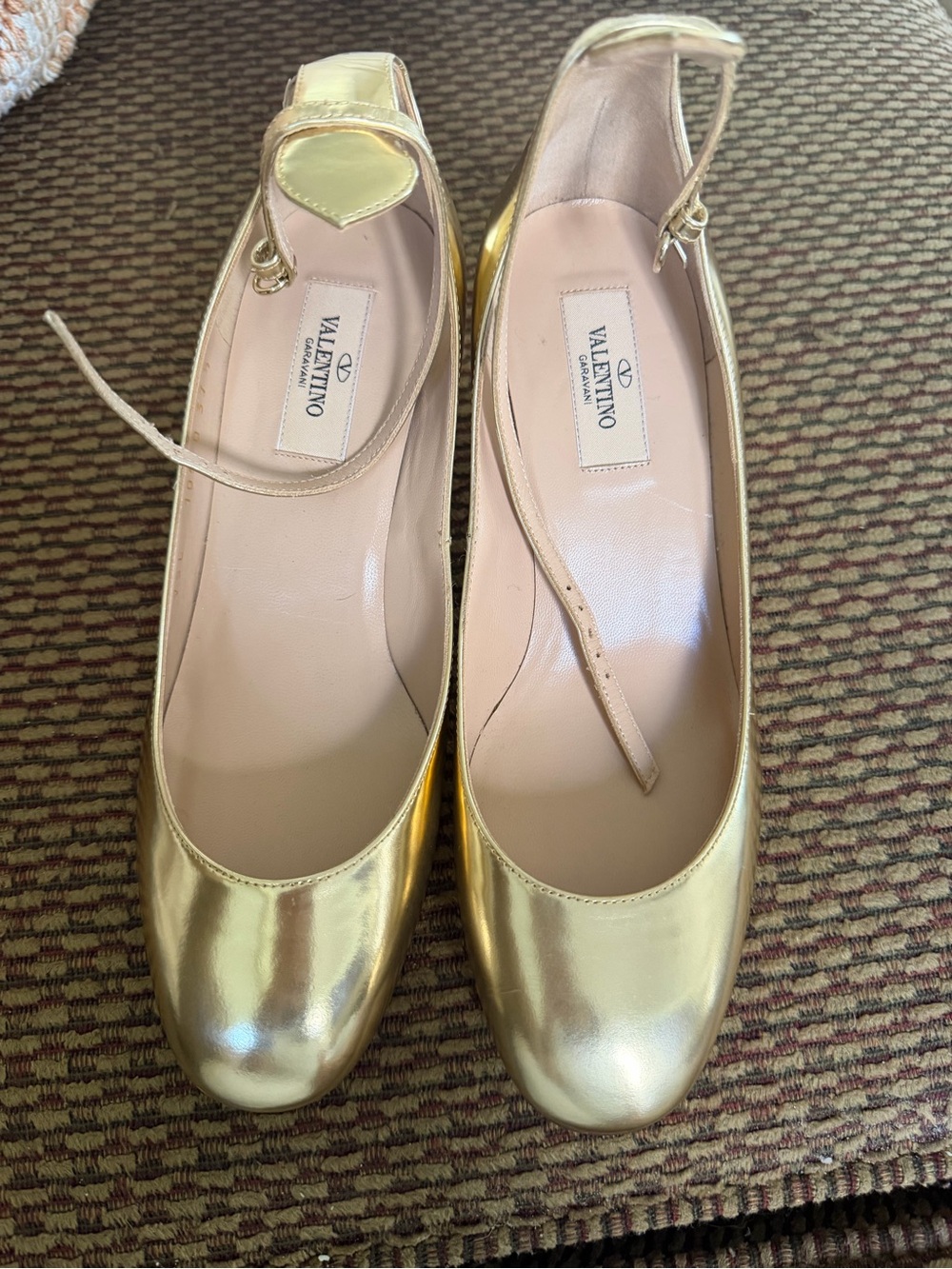 Valentino Garavani Metallic Gold Leather Ballet Flats 37.5